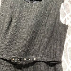 Peck & peck black and silver belted dress